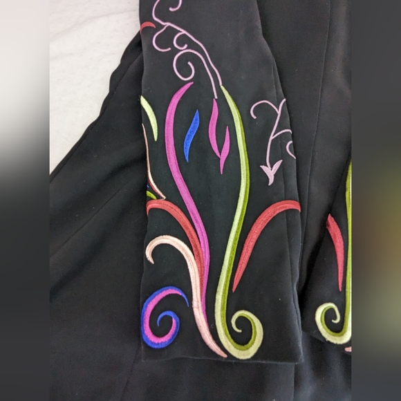 Psalm: CIV Black Blazer with Embriodered Lapel and Sleeves Size 12. Bag 7 - Picture 14 of 15